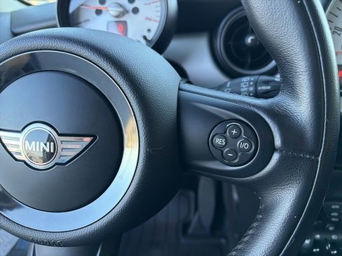 Used 2011 MINI Cooper Hardtop FWD image 22