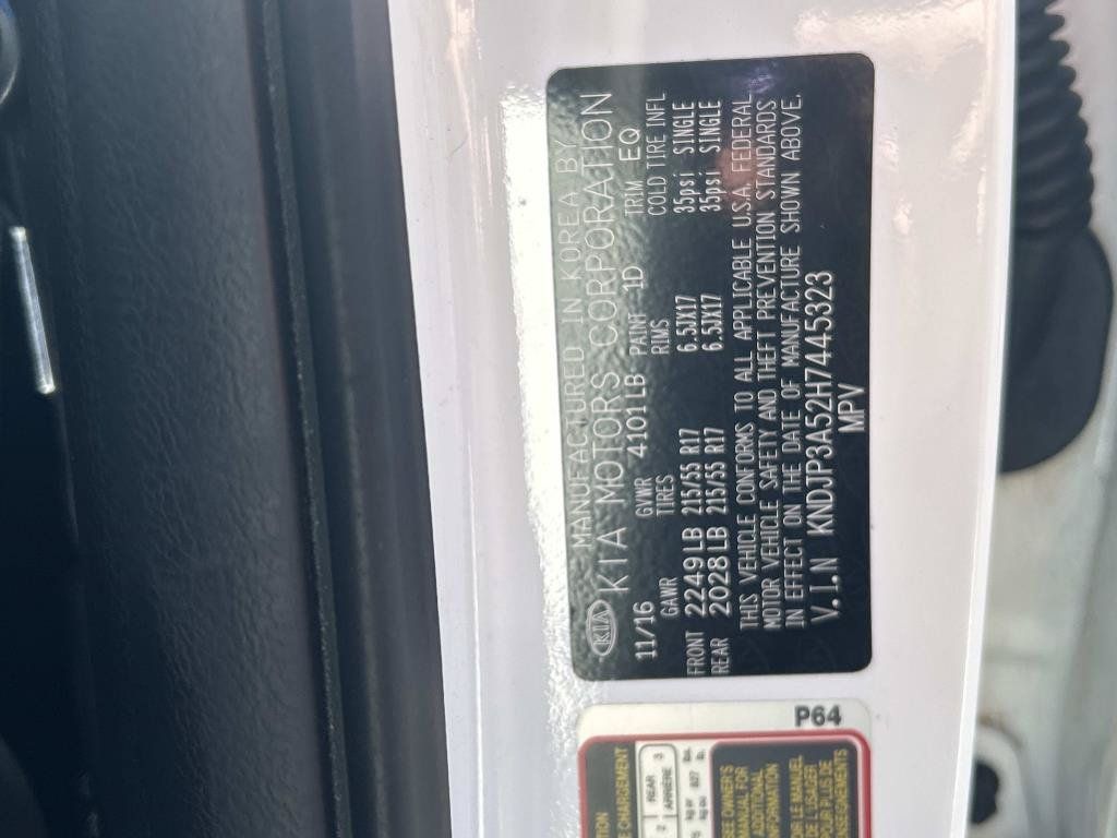 Used 2017 Kia Soul + FWD image 10