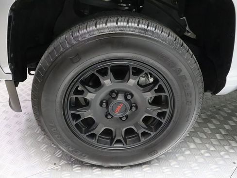 Used 2024 Toyota Tacoma SR5 image 4