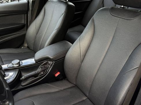 Used 2018 BMW 320i xDrive Sedan AWD/4WD image 28