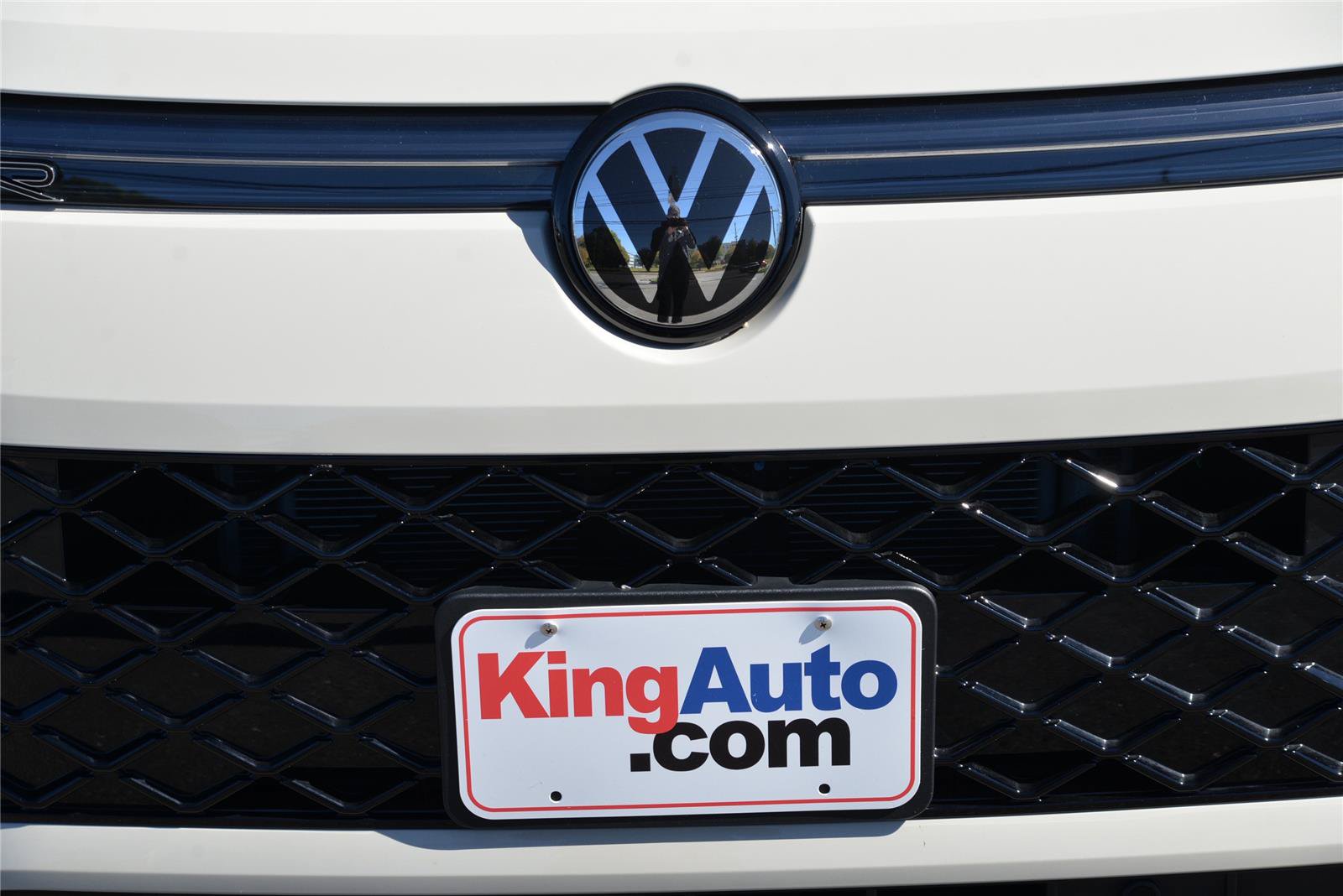 Certified 2025 Volkswagen Tiguan SE R-Line AWD/4WD image 9
