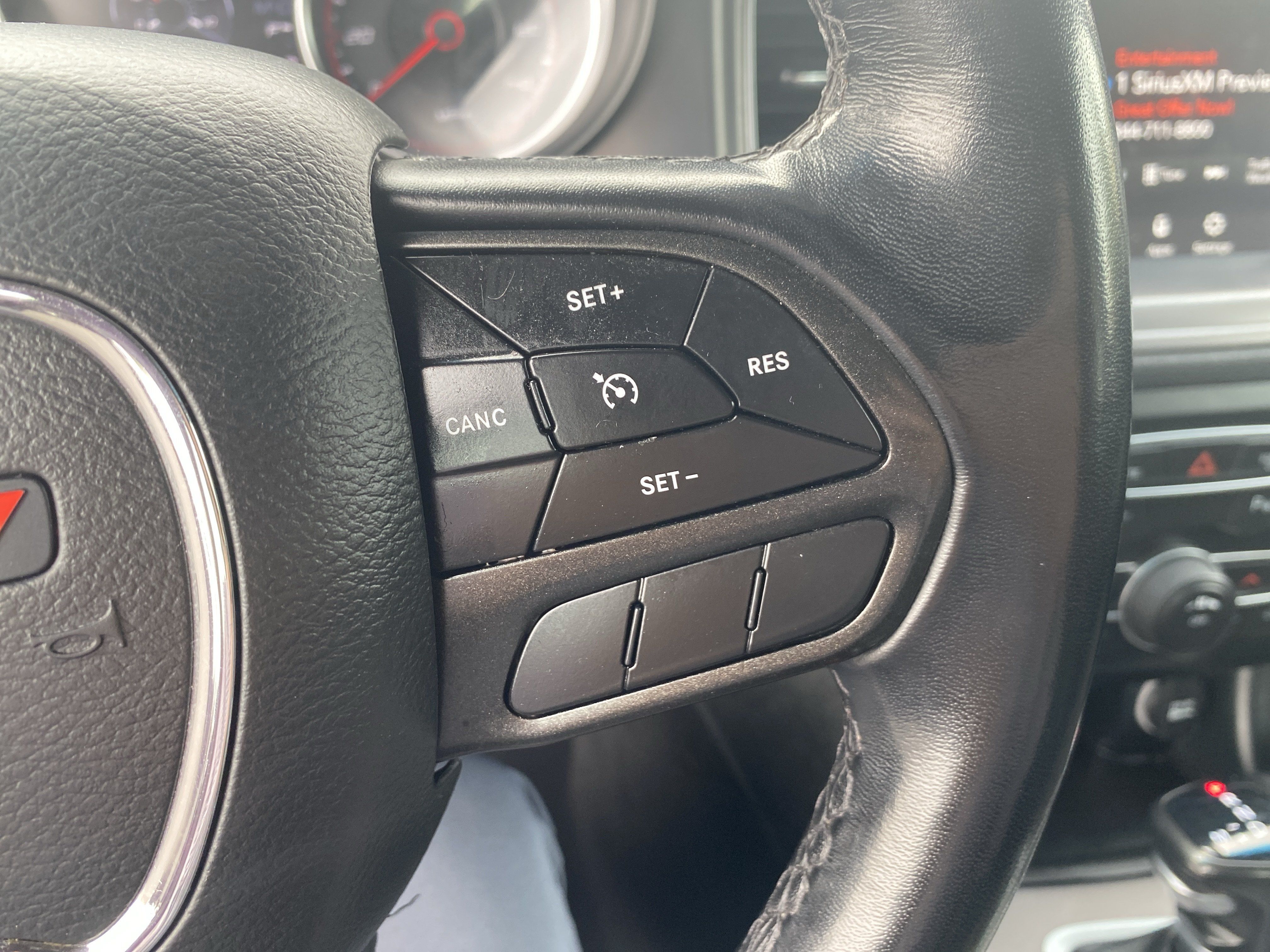 Used 2023 Dodge Charger SXT RWD image 12