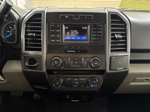 Used 2017 Ford F150 XLT image 18