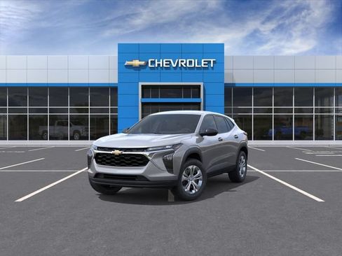 New 2026 Chevrolet Trax LS FWD image 8