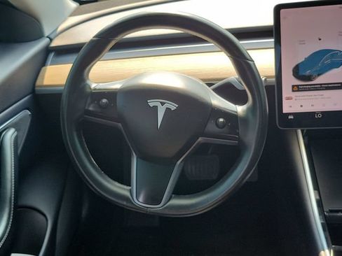 Used 2019 Tesla Model 3 Mid Range RWD image 25