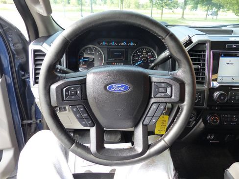 Used 2017 Ford F150 XLT w/ Equipment Group 302A Luxury AWD/4WD image 33