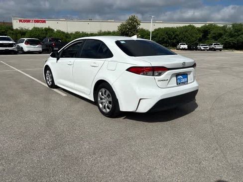 Used 2024 Toyota Corolla LE FWD image 3