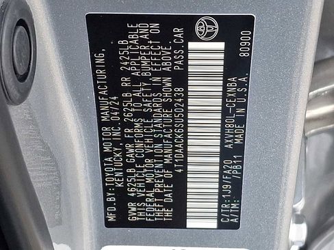 Certified 2025 Toyota Camry LE image 28