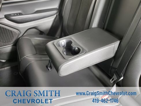 Used 2024 Jeep Grand Cherokee Altitude image 32