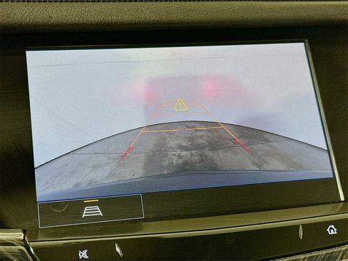 Certified 2025 Cadillac XT6 Premium Luxury image 12