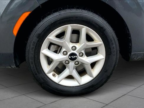 Used 2024 Kia Soul LX w/ Option Group 015 image 9
