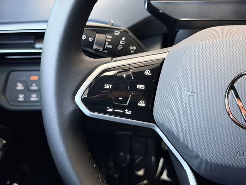 New 2026 Volkswagen ID.4 Pro S Plus AWD/4WD image 13