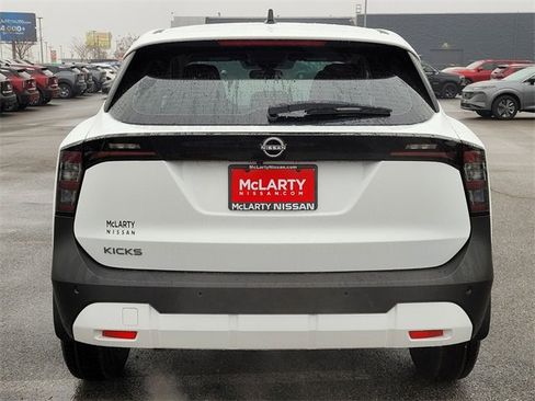 New 2026 Nissan Kicks S image 6