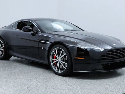 Used 2015 Aston Martin V8 Vantage Coupe RWD image 7
