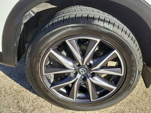 Used 2018 MAZDA CX-5 Touring image 31