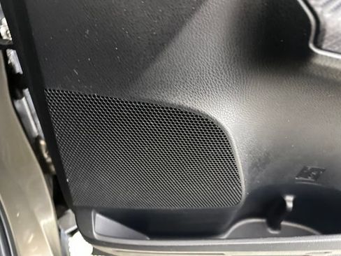 Used 2015 Toyota RAV4 LE image 29