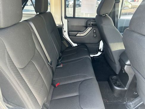 Used 2016 Jeep Wrangler Unlimited Sport w/ Connectivity Group AWD/4WD image 30