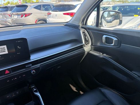 Used 2024 Kia Sorento S AWD/4WD image 38