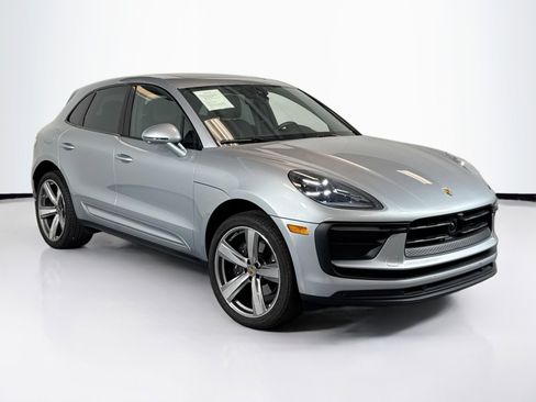 Used 2024 Porsche Macan image 7
