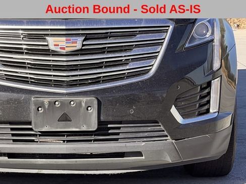 Used 2017 Cadillac XT5 Luxury w/ Driver Awareness Package image 11