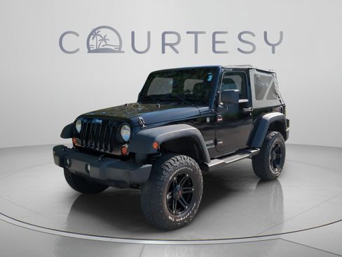 Used 2012 Jeep Wrangler Sport AWD/4WD image 2