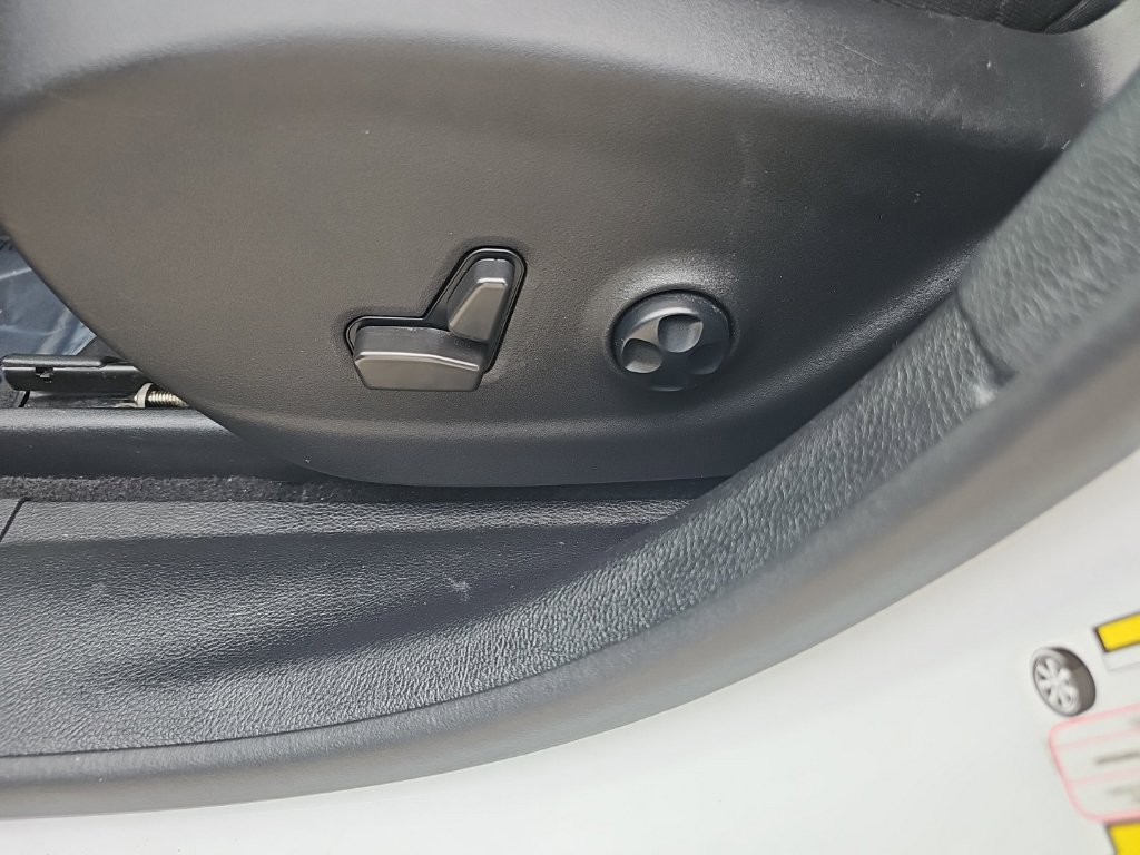 Certified 2021 Jeep Cherokee Latitude Lux AWD/4WD image 27