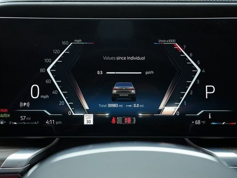 Used 2023 BMW 740i w/ Executive Package image 13