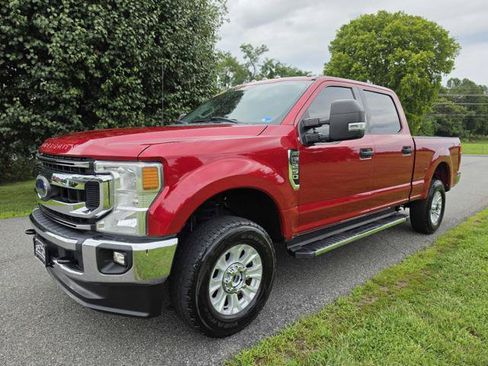 Used 2021 Ford F250 XLT w/ XLT Value Package AWD/4WD image 2