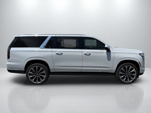 New 2026 Cadillac Escalade ESV Platinum Luxury AWD/4WD image 4
