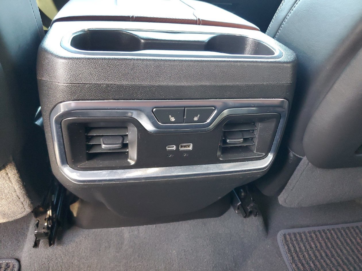 Used 2024 GMC Sierra 2500 Denali Ultimate AWD/4WD image 16