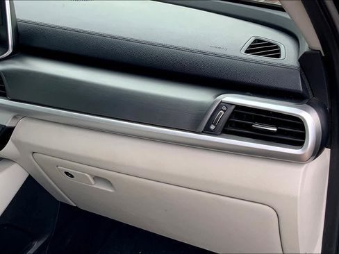 Used 2021 Kia Telluride S image 19