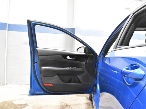 Used 2022 Kia Forte GT w/ GT2 Package image 11