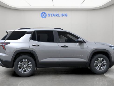 New 2026 Chevrolet Equinox LT w/ Convenience Package II FWD image 4