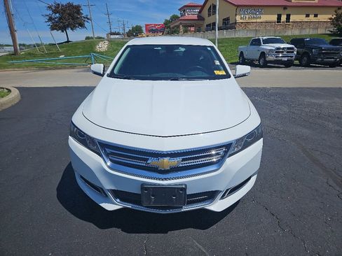 Used 2018 Chevrolet Impala LT w/ LT Leather Package FWD image 4