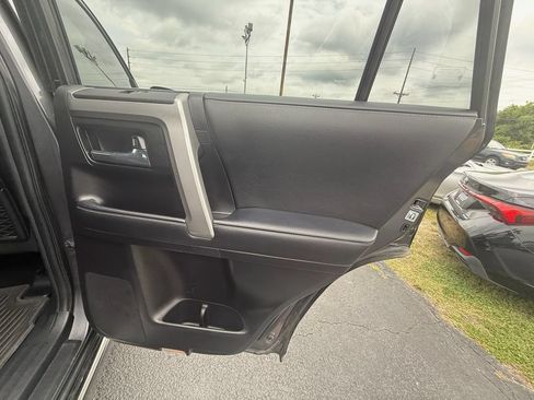 Used 2022 Toyota 4Runner Limited AWD/4WD image 20