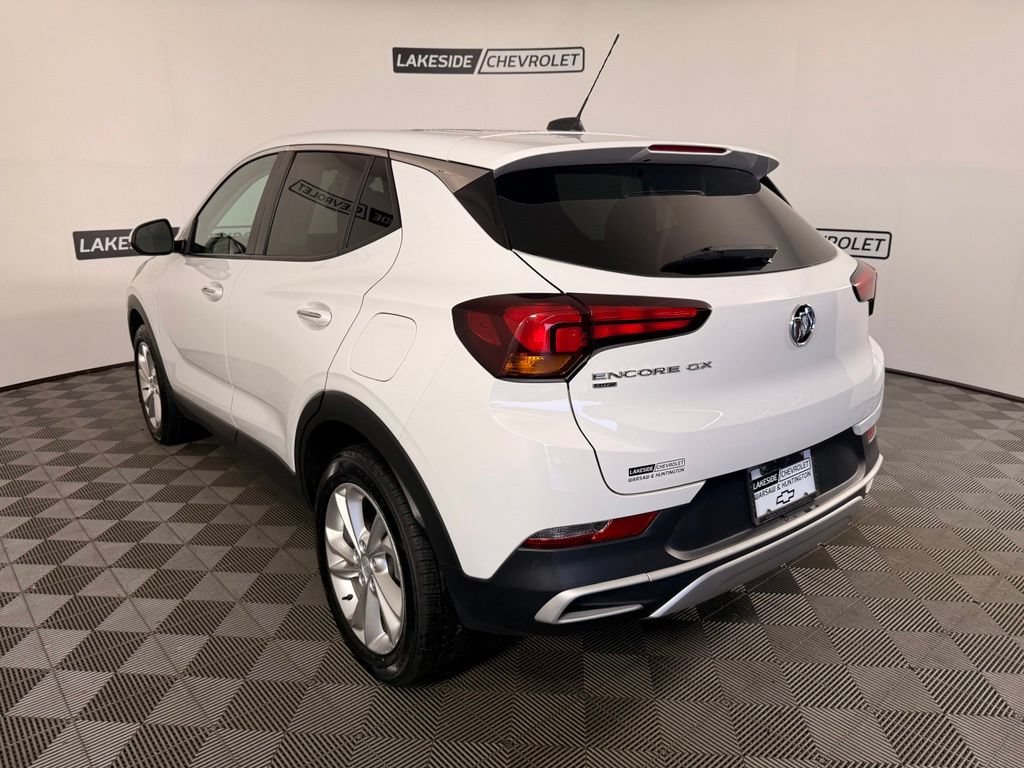 Used 2023 Buick Encore GX Preferred w/ Cold Weather Comfort Package AWD/4WD image 4