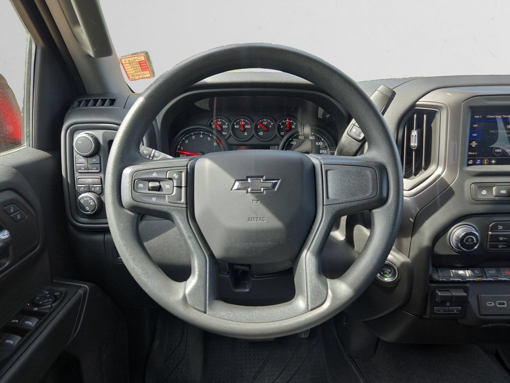 Used 2025 Chevrolet Silverado 1500 Custom Trail Boss w/ Dark Appearance Package AWD/4WD image 13
