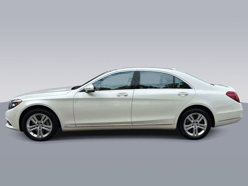 Used 2017 Mercedes-Benz S 550 4MATIC Sedan image 4