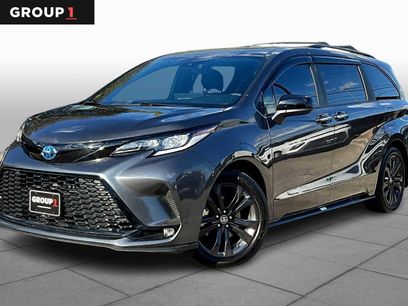 Used 2025 Toyota Sienna XSE