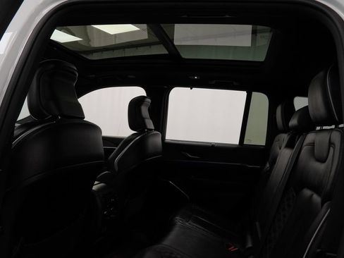 Certified 2022 Jeep Grand Cherokee Summit w/ Adv Protech Group IV AWD/4WD image 21