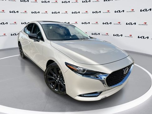 Used 2022 MAZDA MAZDA3 s image 1