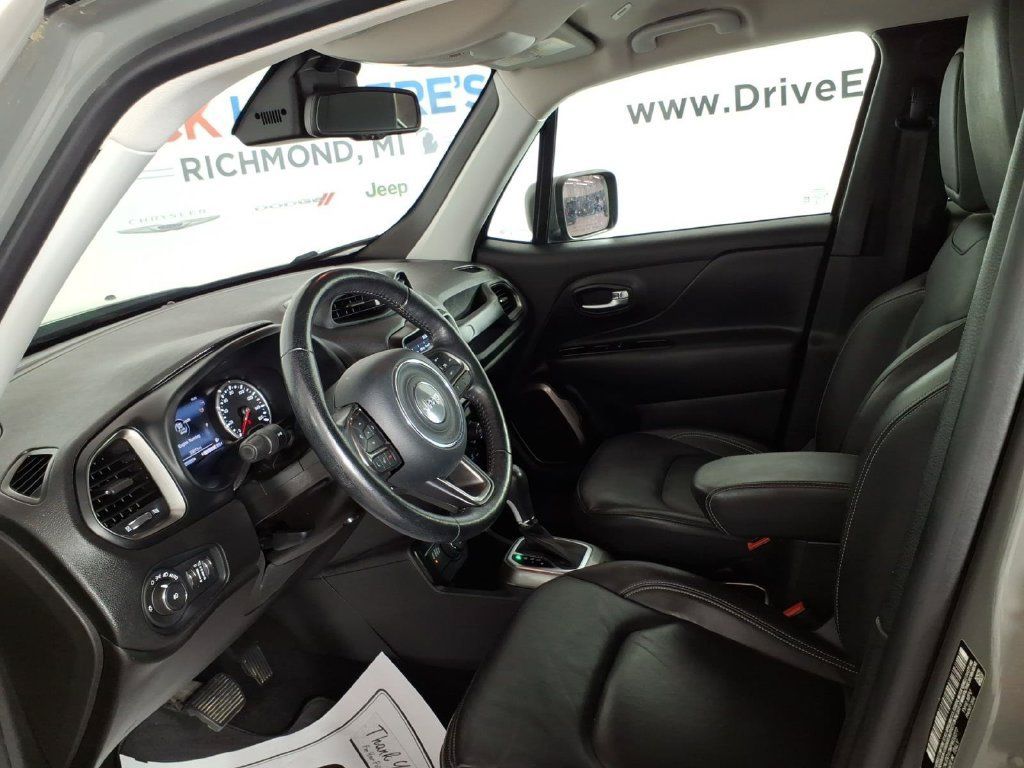 Used 2021 Jeep Renegade Limited AWD/4WD image 12