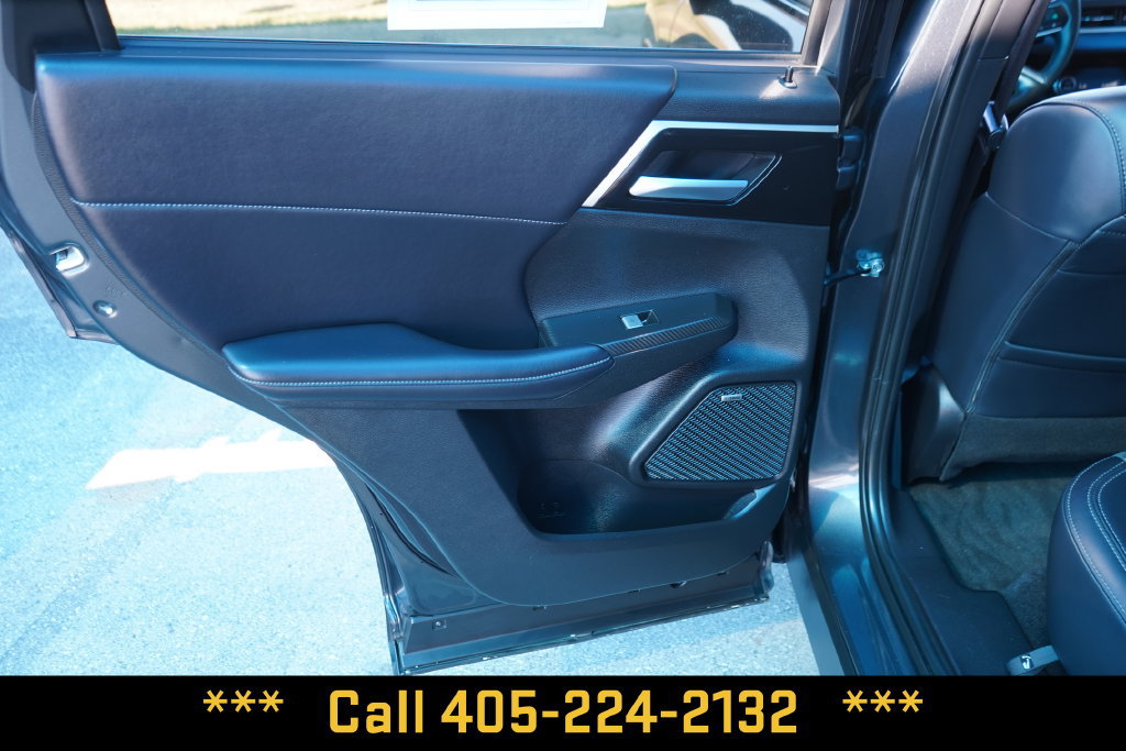 Used 2025 Mitsubishi Outlander SE FWD image 28
