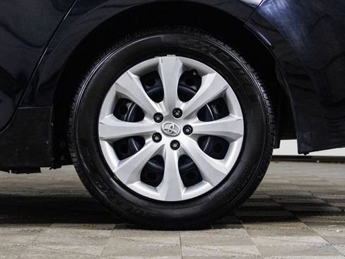 Used 2023 Toyota Corolla LE image 40