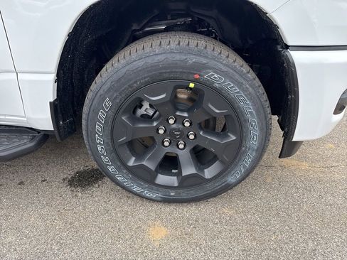 New 2026 RAM 1500 Express image 9