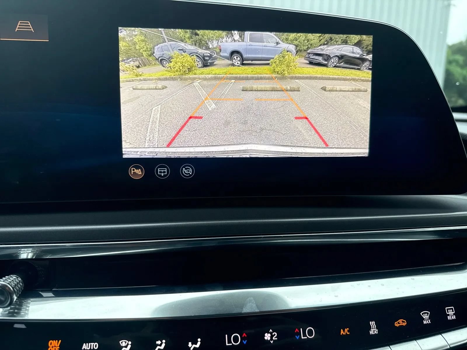 Used 2024 Cadillac Lyriq Tech RWD image 18