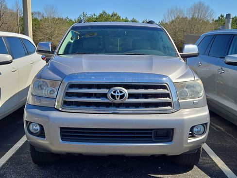 Used 2016 Toyota Sequoia Platinum image 2