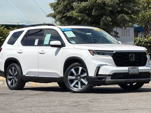 Certified 2024 Honda Pilot Elite image 2
