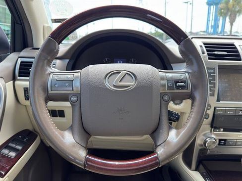 Used 2017 Lexus GX 460 Premium AWD/4WD image 15