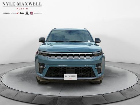 New 2026 Jeep Grand Wagoneer Limited AWD/4WD image 18